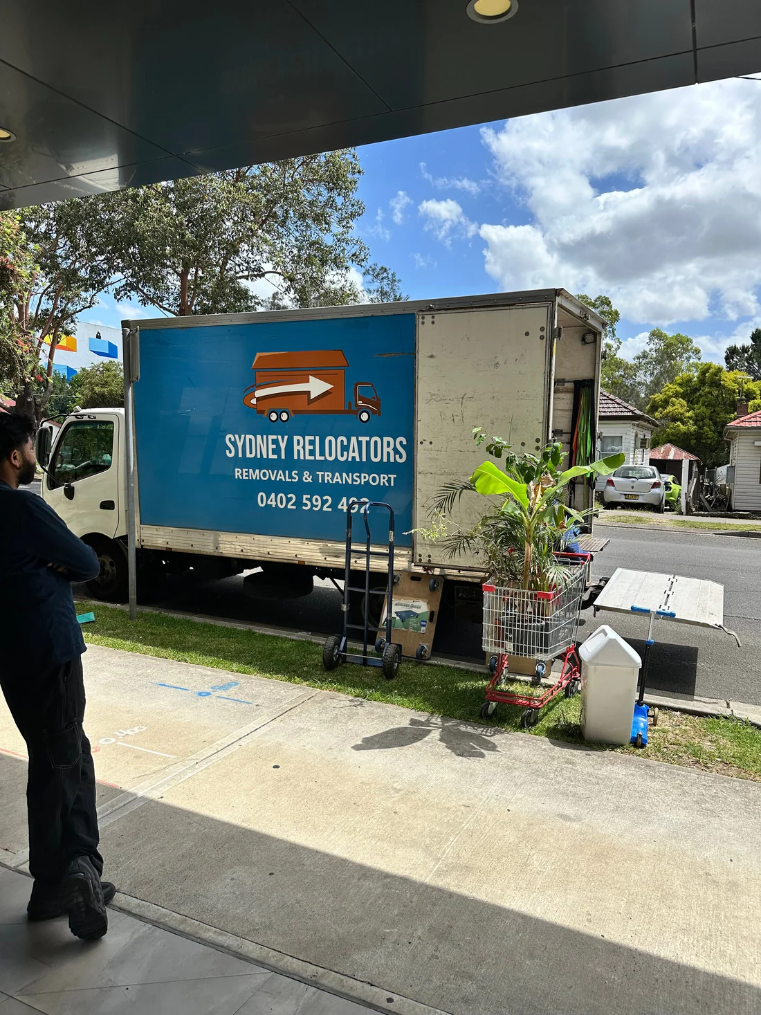 Sydney Relocators crew on a Bronte move
