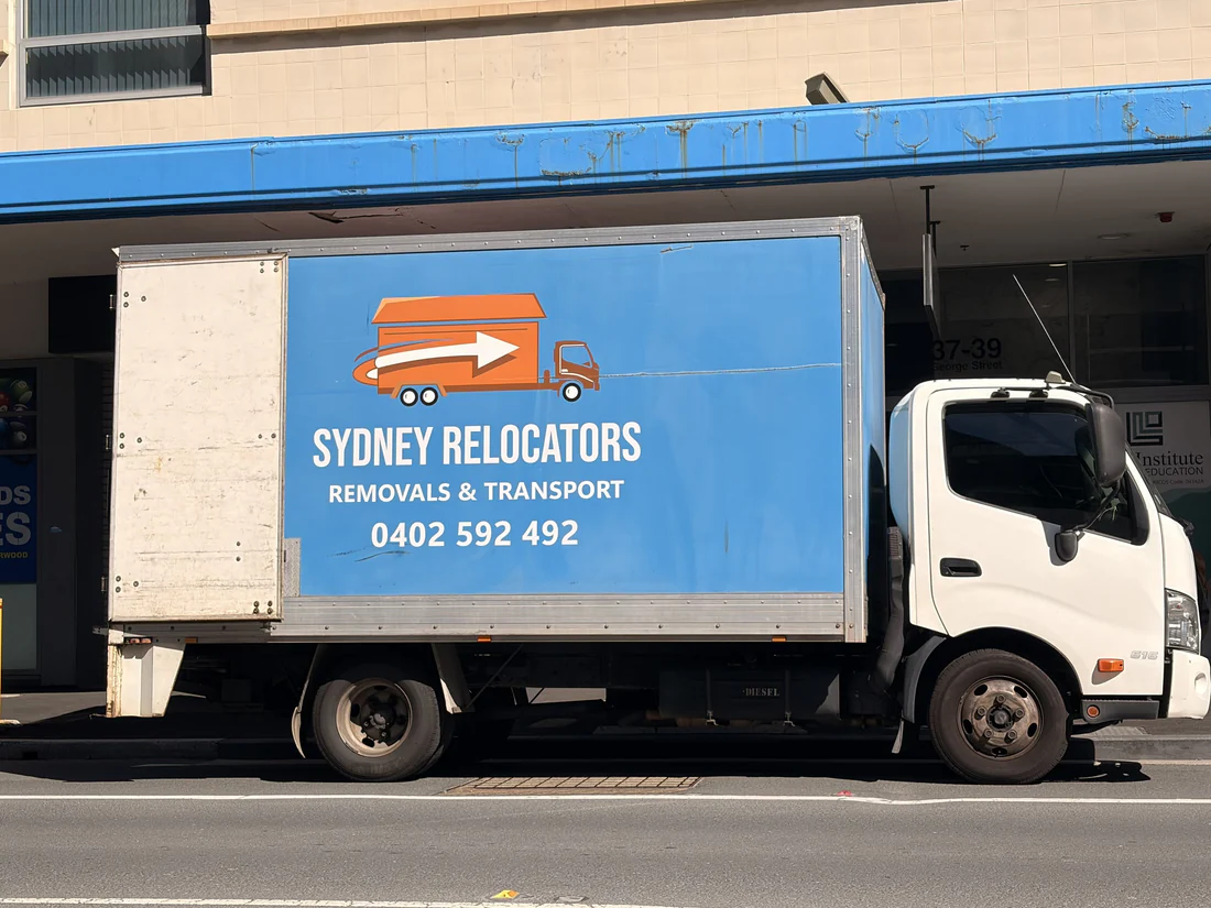 Sydney Relocators crew on a Crows Nest move